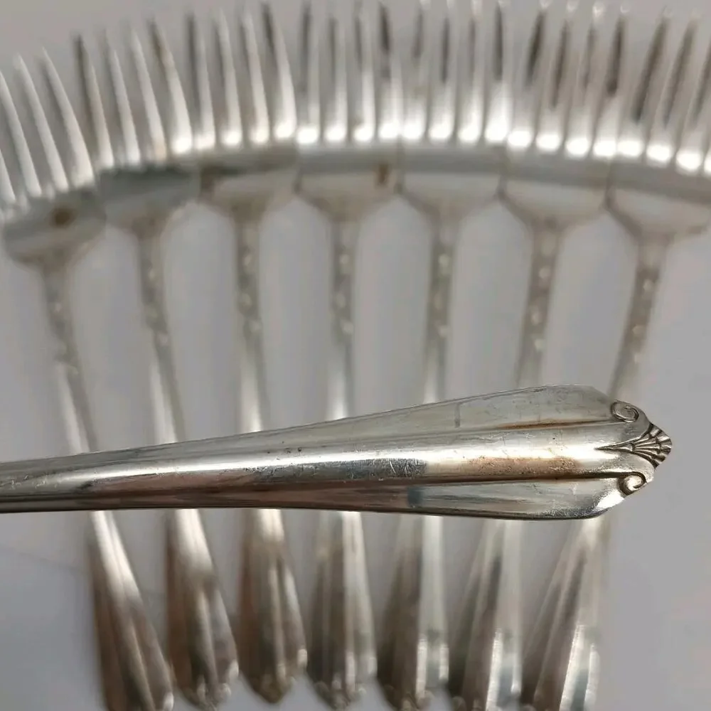 8X SF Rogers Starlight Salad Forks Silverplate International